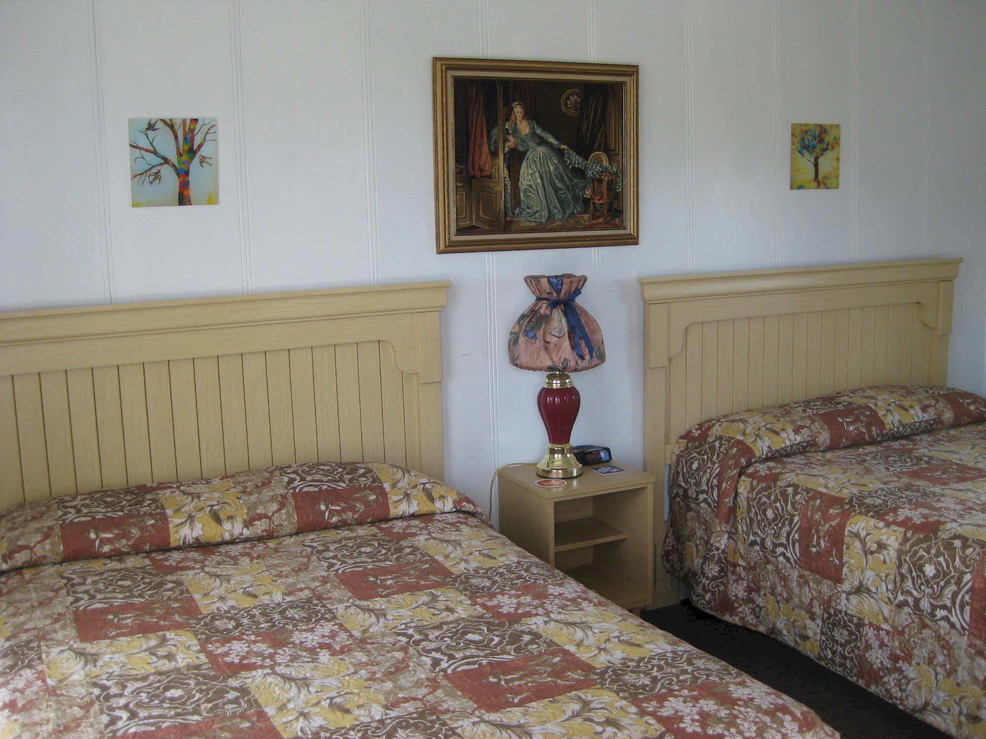 Pointe a la Fregate Restaurant-Motel L'Etoile Du Nord מראה חיצוני תמונה